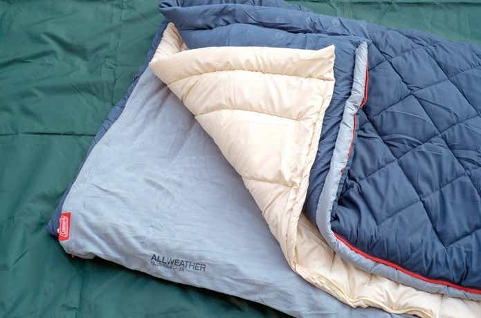 コールマンの「マルチレイヤースリーピングバッグ」をレビュー！オール