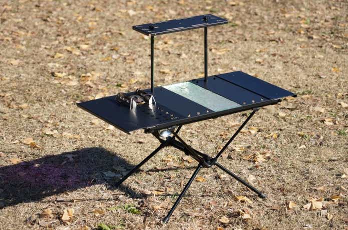 世界一軽いIGTテーブル」かも。総重量1.5kg以下で持ち出せる“コレ”が