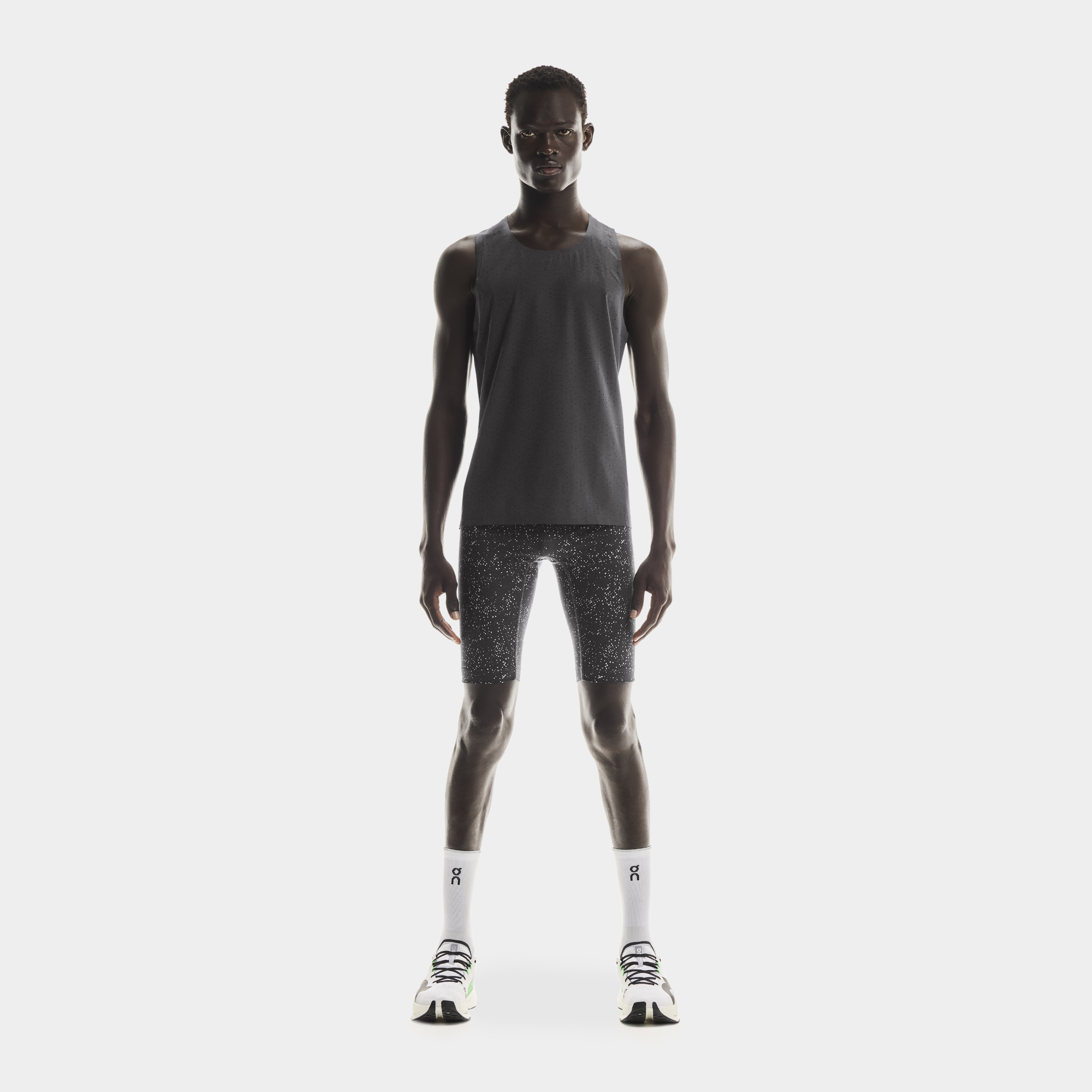 On公式】オンラインストア | メンズ向けランニングタイツ | On 日本