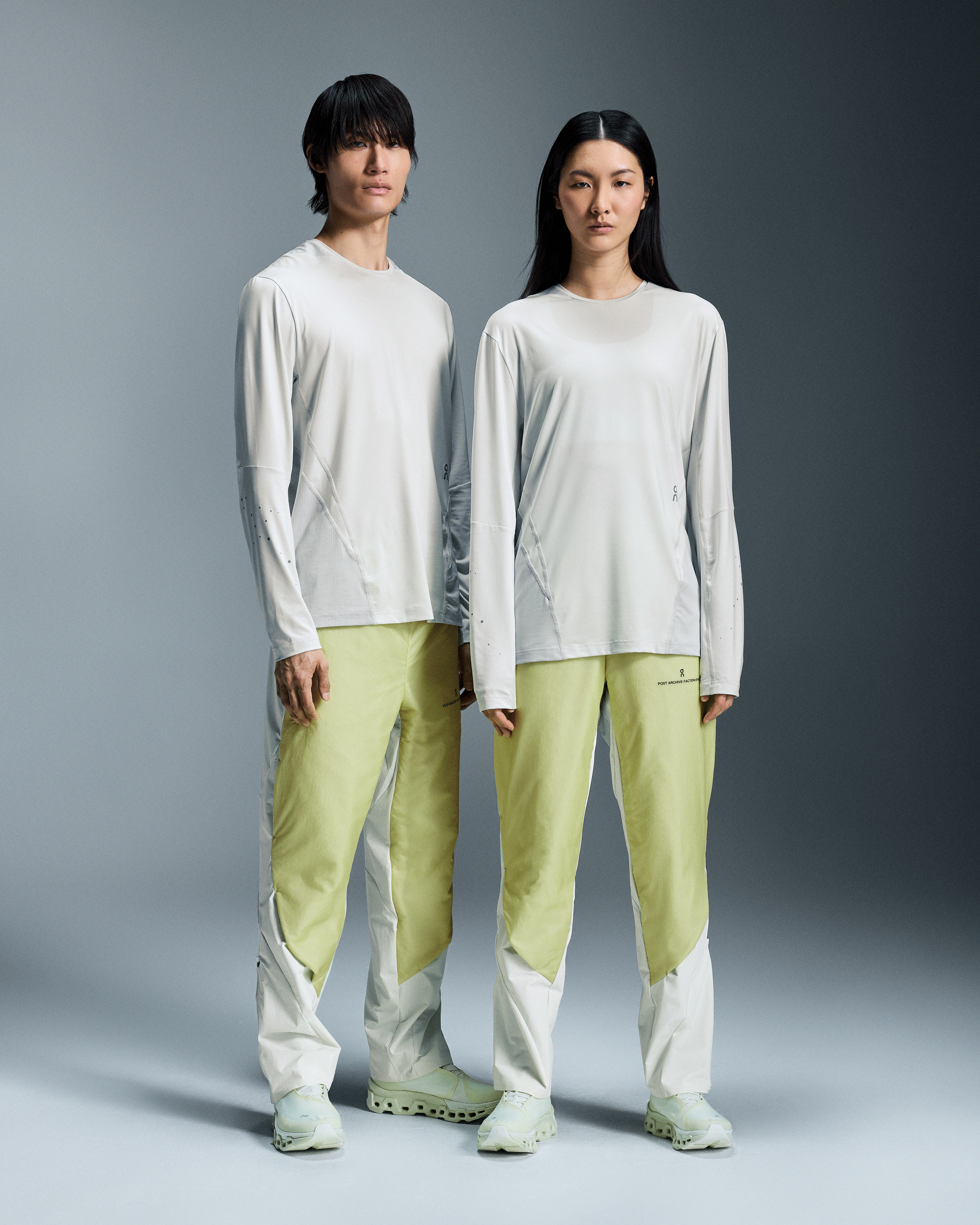 Running Long-T PAF | ベージュ & 無染色 | On 日本