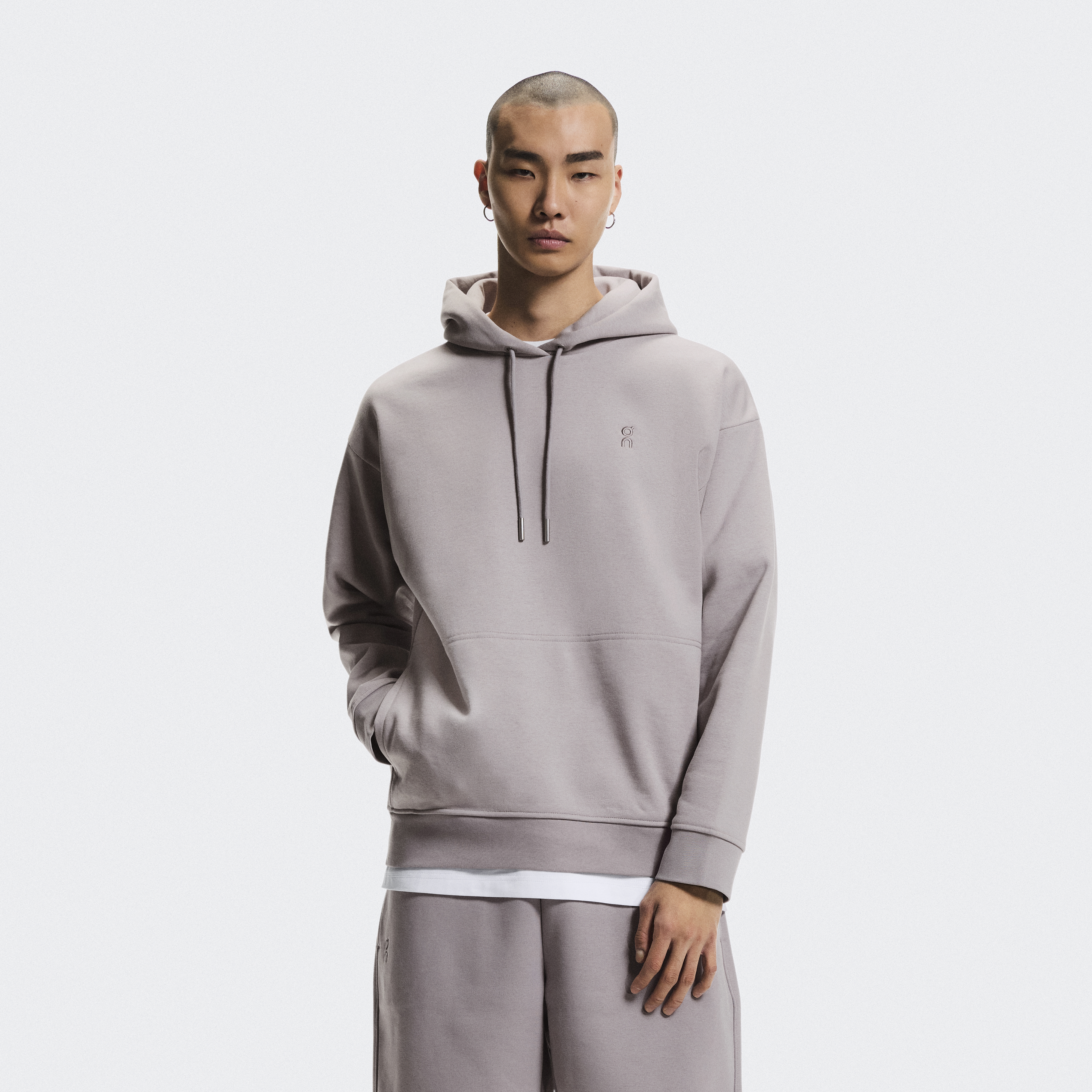フーディー＆スウェット | On 日本