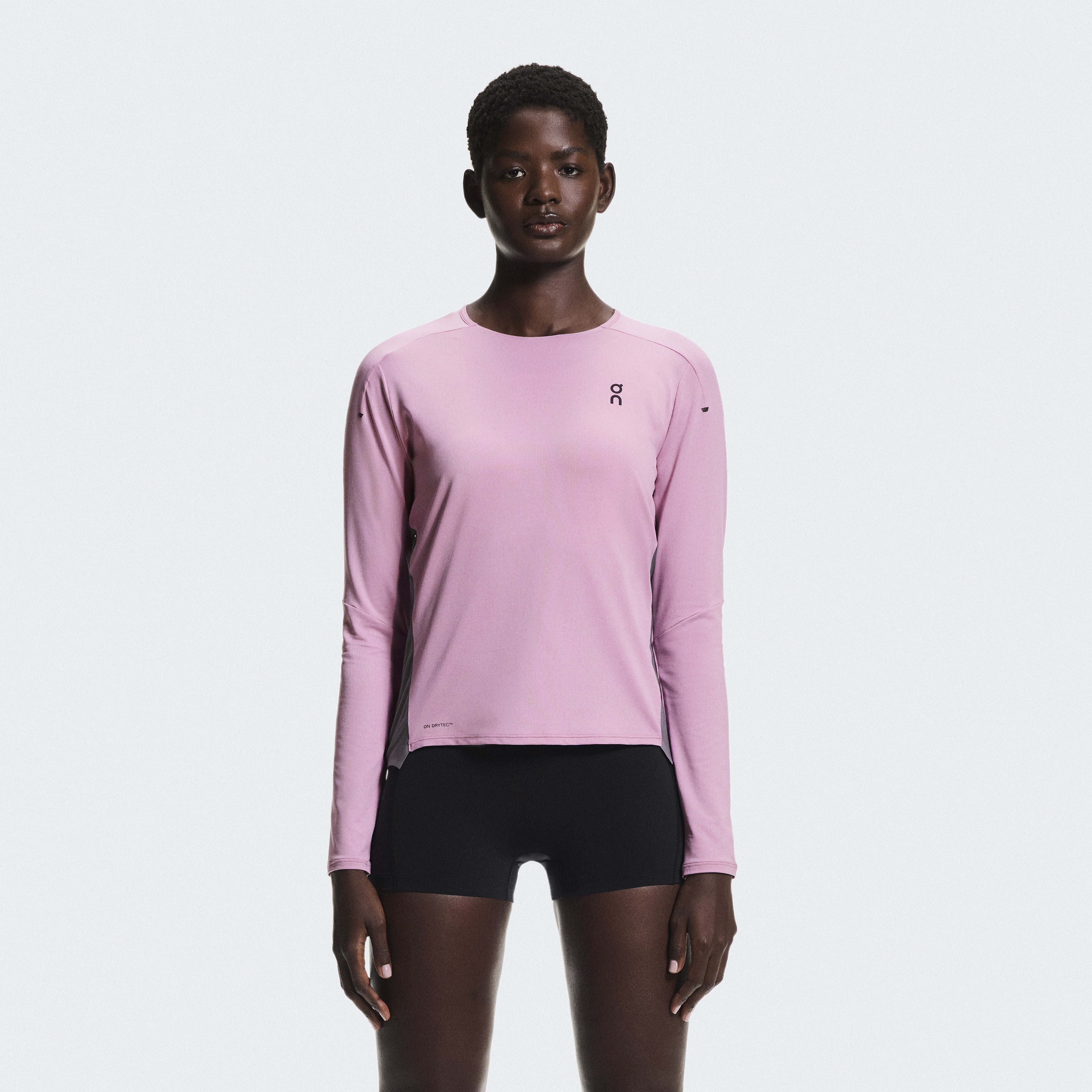 長袖ランニングシャツ | 高機能トップス | On 日本