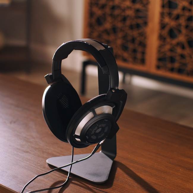 Sennheiser HD 800 S High resolution over-the-ear headphones at