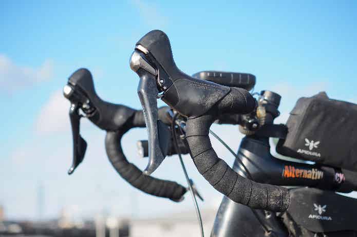 シマノの『STIレバー』とは？使い方から種類、選び方などを解説