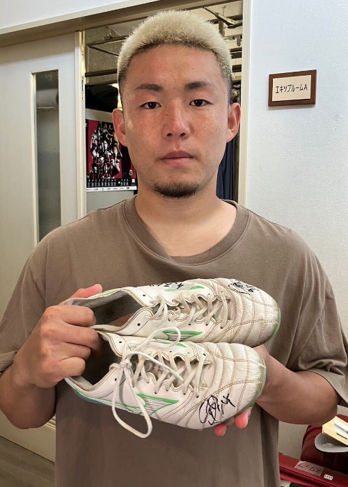 HATTRICK（ハットトリック）-選手の想いをファンへ届ける公式