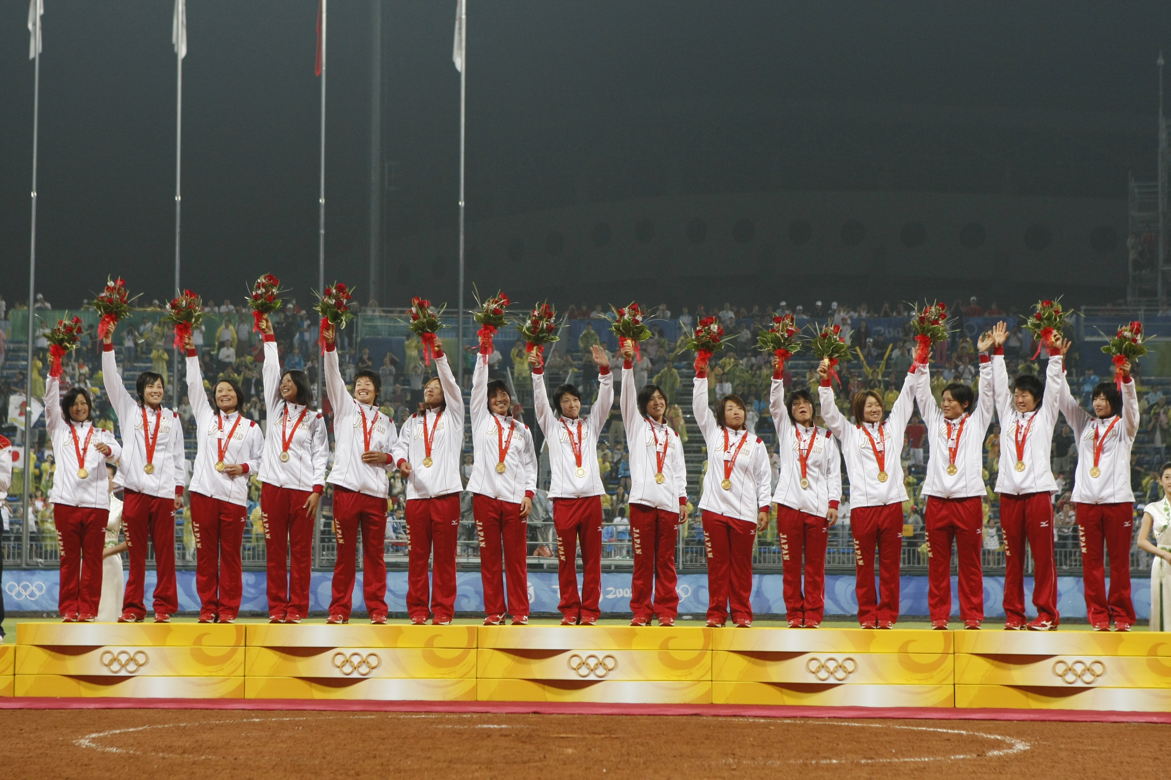 ソフトボール日本代表のあゆみ（4）北京五輪で熱狂の金メダル | BBM