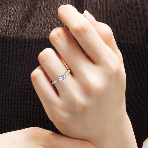 PT950 ヴィラ ダイヤモンド エタニティタイプ リング 0.7ct｜婚約指輪