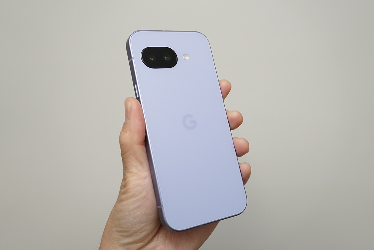 レビュー】Google Pixel 9a、7万円台のAIスマホは不安定な時代に長く