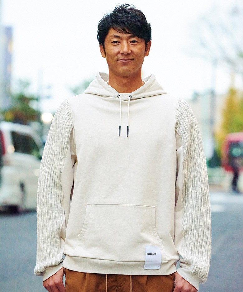 元ホークス名投手・斉藤和巳さん。高身長の彼がリラックスできる