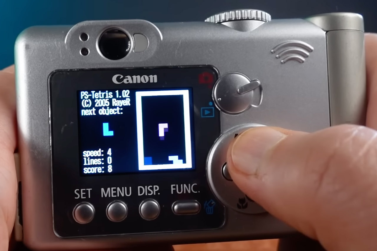 Canon PowerShot A70 Digital Camera from 2003 Can Play Tetris, This