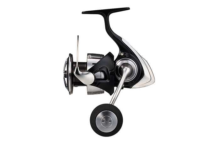 ダイワから23レグザが登場！エアドライブデザイン×アルミボディが約2万
