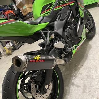 Graves Hexagonal Slip-On Exhaust Kawasaki Ninja ZX-4R / ZX-4RR
