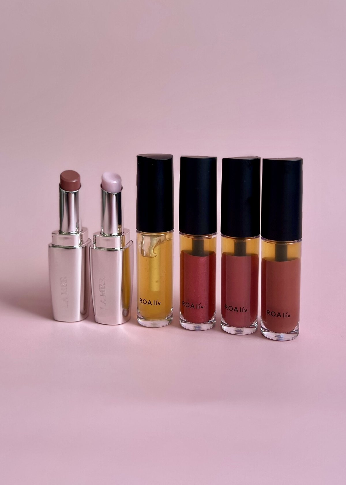 ロアリブ】【ラ・メール】ケアと色づけを同時にかなえる、保湿リップ