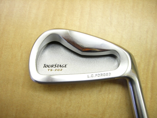 ツアーステージ TS-202 アイアンセット(ブリヂストン)の評価を見る