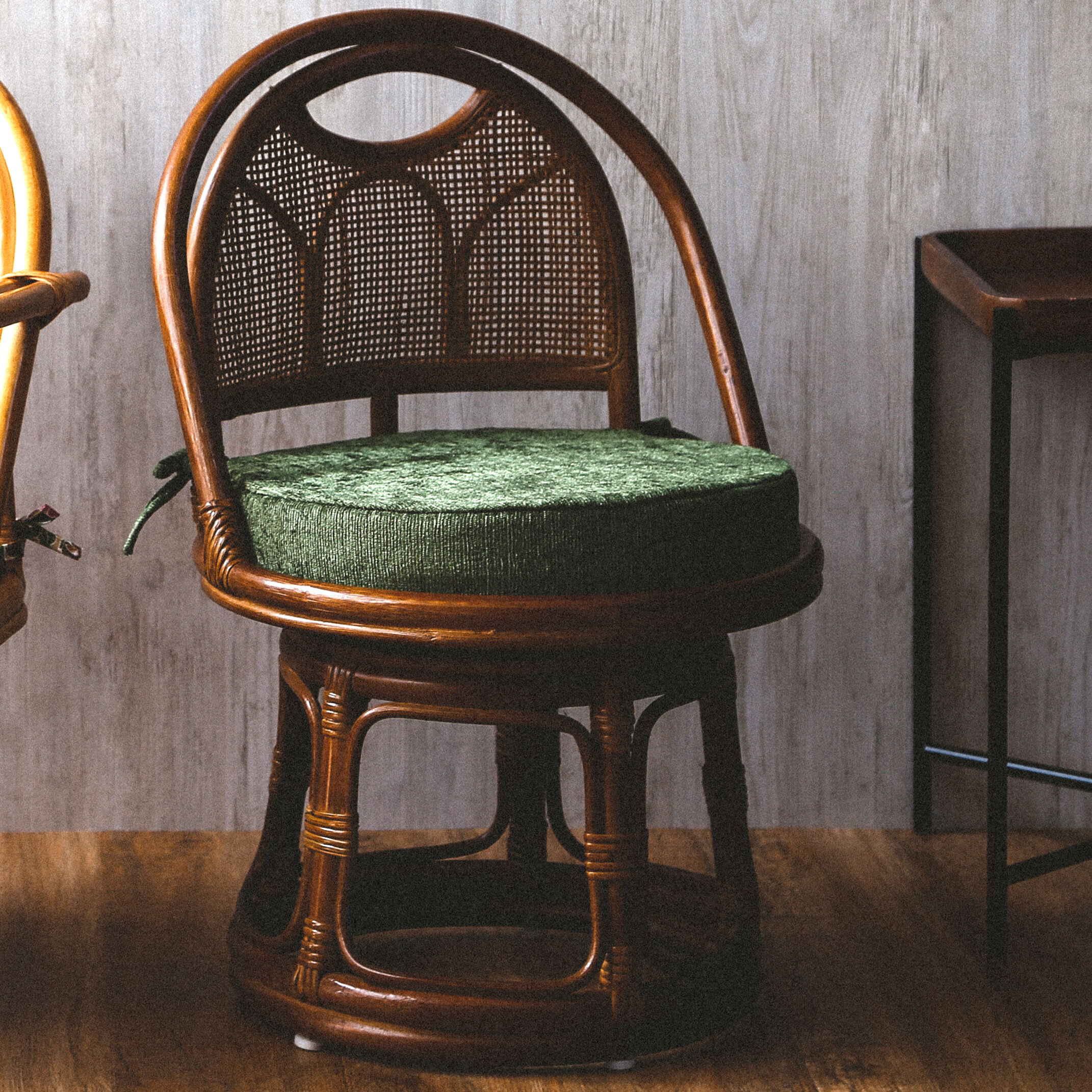 ラタンチェア ミドルタイプ 回転座椅子 天然籐 ラタン 回転チェア 回転