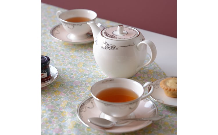 NARUMI カップ ティーカップ ソーサー ティーポット セット ティー