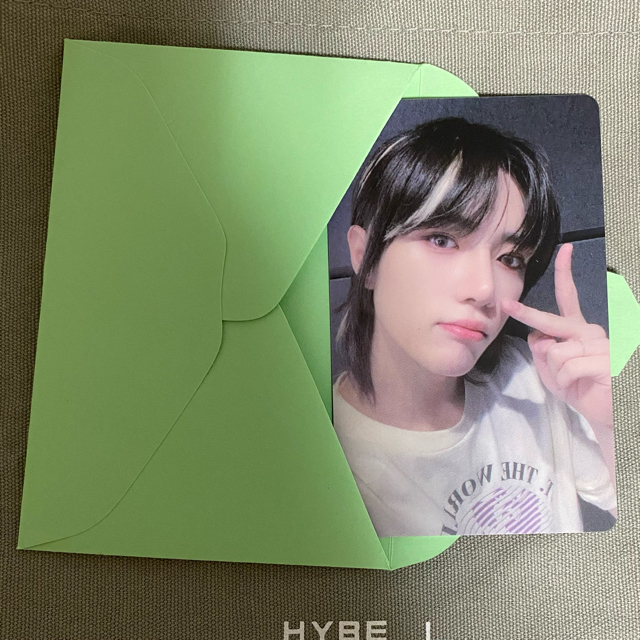 TXT HYBE INSIGHT ハイブ 限定 トレカ ヨンジュン ボムギュの通販 by
