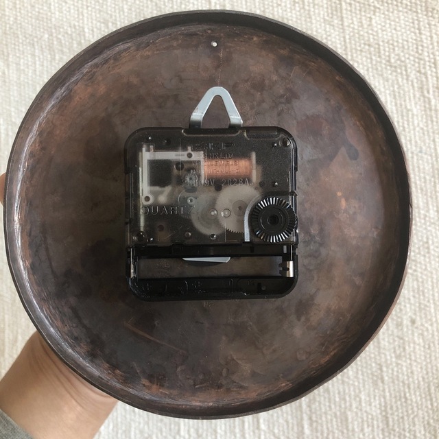 ハンドメイド 鍛金 真鍮 銅 黒 丸 円 ラウンド 金属 掛け時計