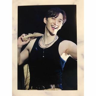 2313466043.jpg?1720352391