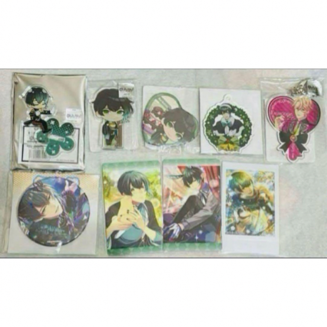 おべいみー VIPカード2種 チェキ アクスタ2個 ホロ缶バッジ ハート