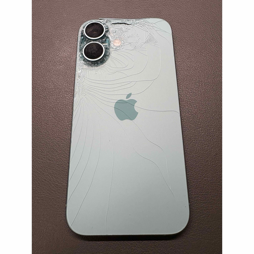 iPhone - iPhone16 SIMフリー ジャンク品の通販 by クラス's shop
