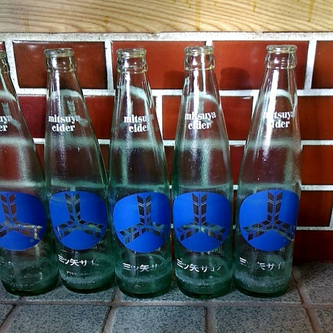 三ツ矢サイダー古空き瓶 30本1ケース アンティーク 昭和レトロの通販