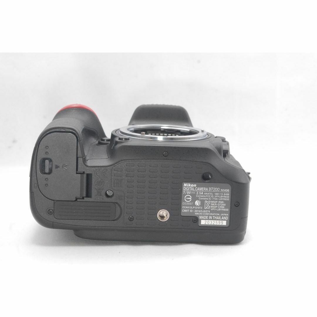 Nikon - 匿名配送✨Nikon D7200 デジタル一眼レフ レンズ付き 標準の