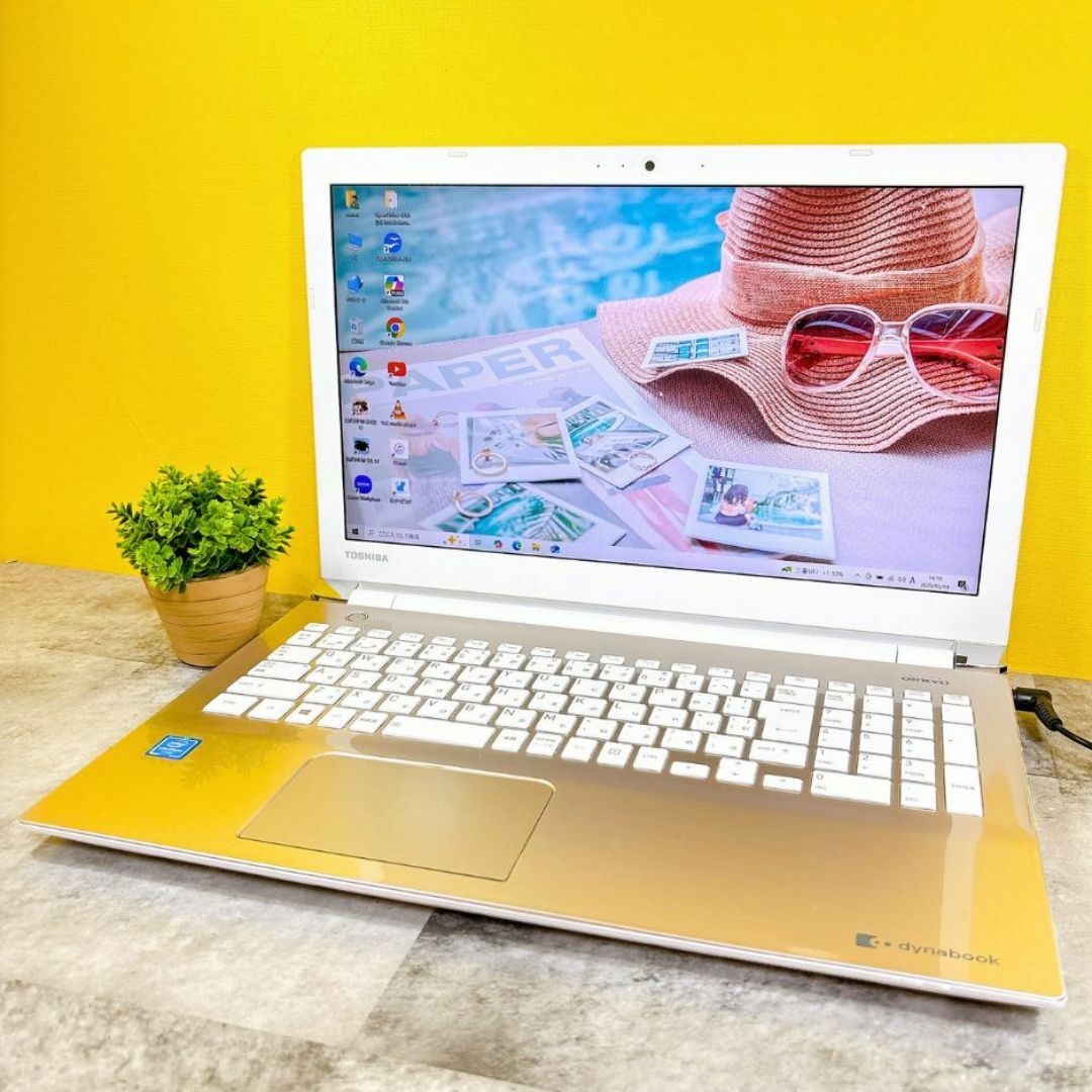 新品SSDで快適✨おしゃれゴールド❣薄型 カメラ ブルーレイ フルHD