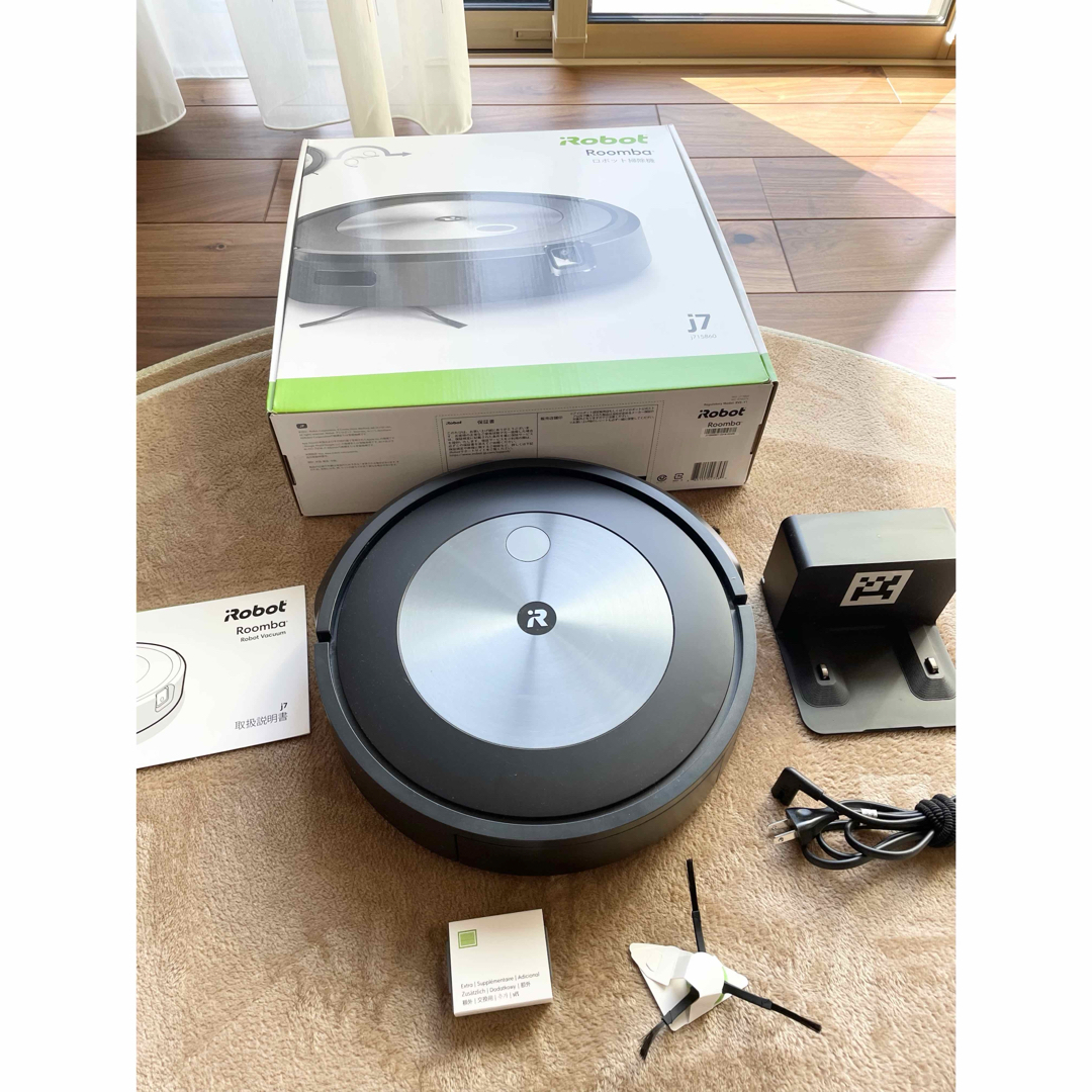iRobot - ルンバ本体 ＋付属品 j7 iRobot Roomba j715860の