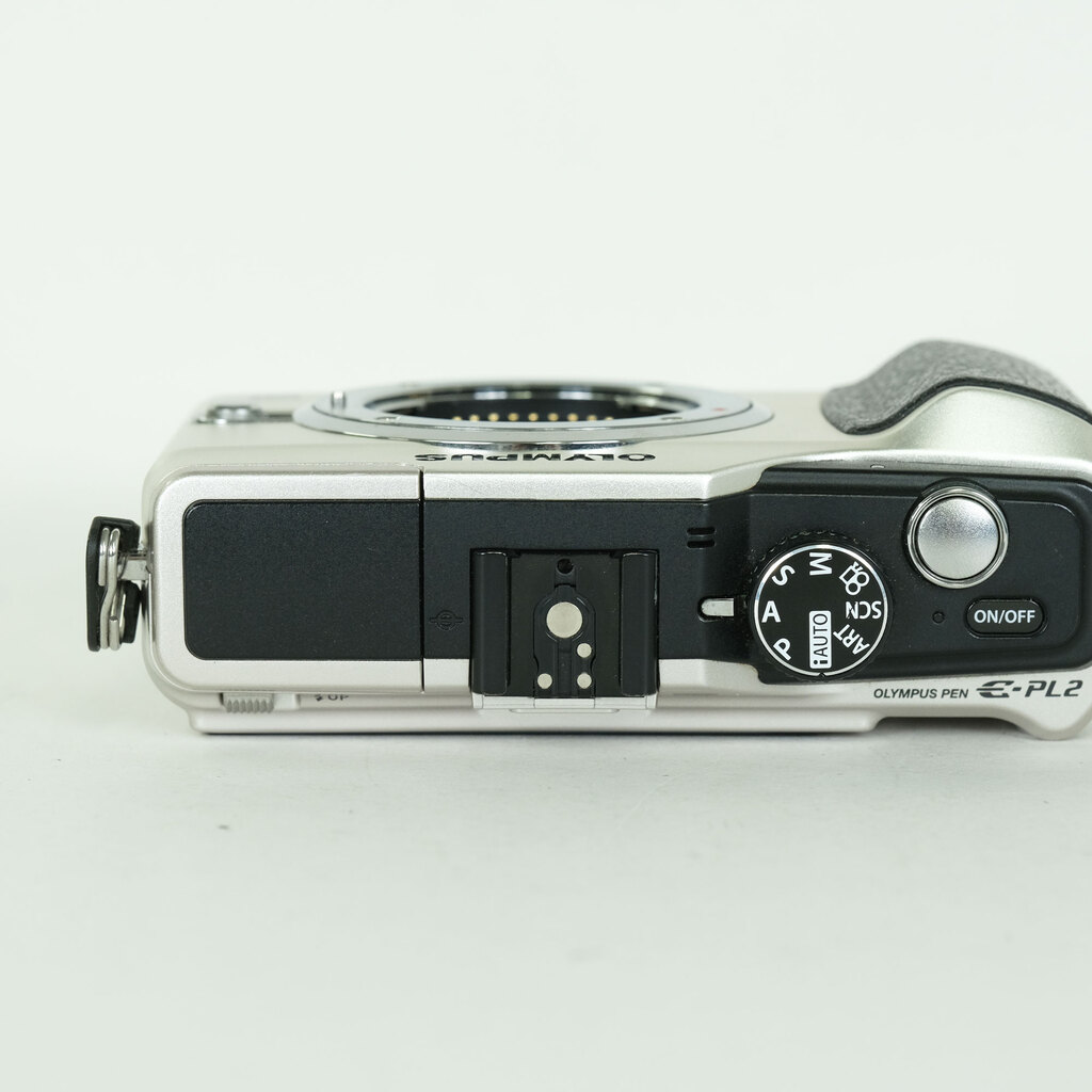 OLYMPUS PEN Lite E-PL2 ボディ シャンパンゴールドの出品 | ONE SCENE