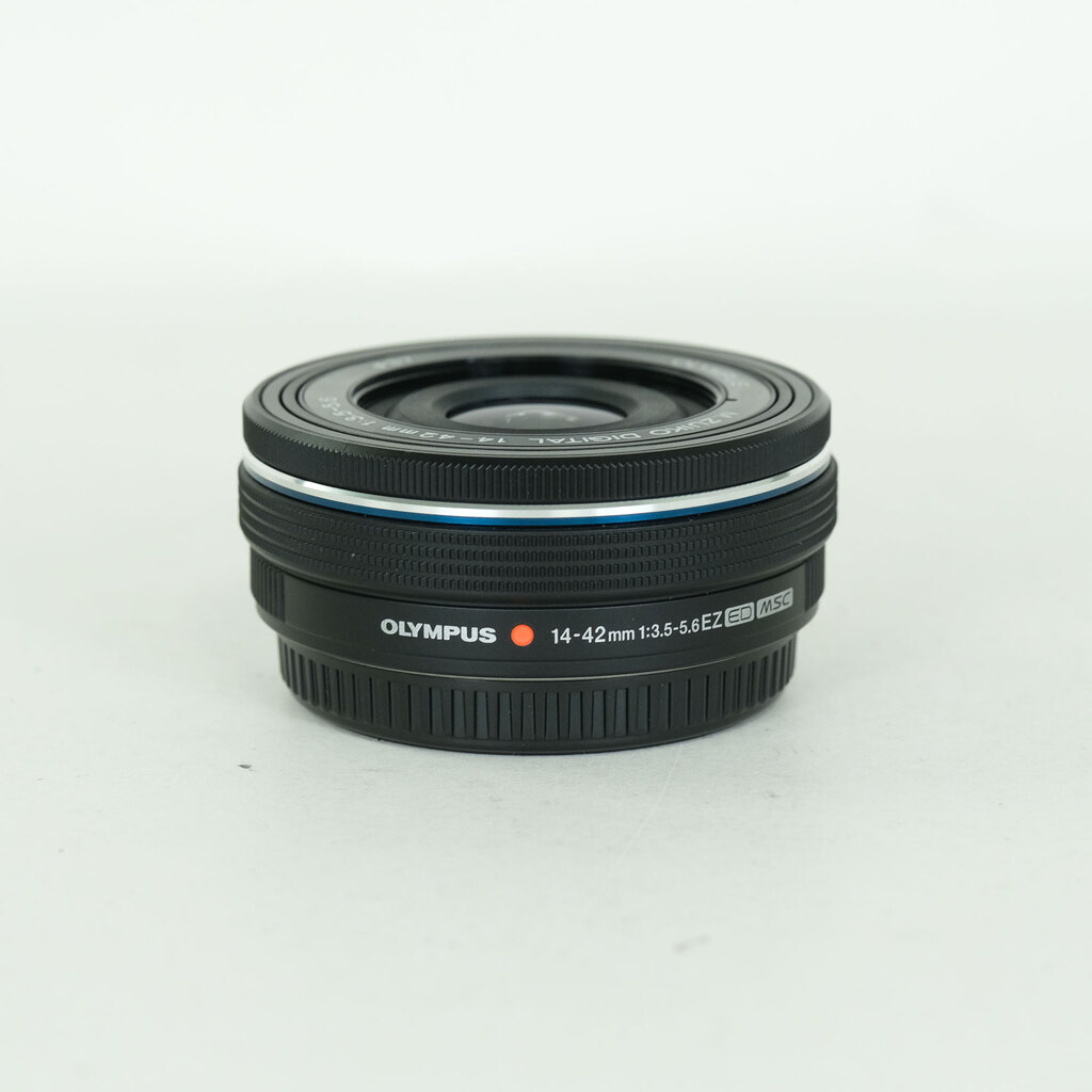 M.ZUIKO DIGITAL ED 14-42mm F3.5-5.6 EZ [ブラック] 中古価格比較