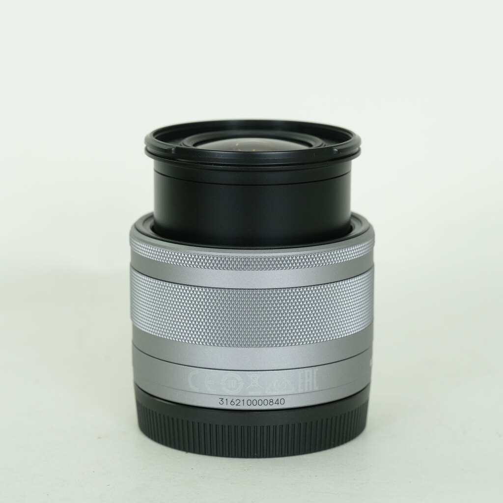 Canon EF-M15-45mm F3.5-6.3 IS STMの出品 | ONE SCENE（ワンシーン）