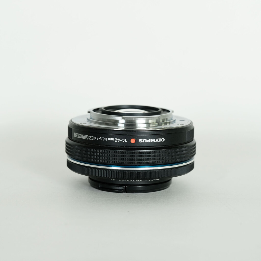 OLYMPUS M.ZUIKO DIGITAL ED 14-42mm F3.5-5.6 EZ ブラックの出品
