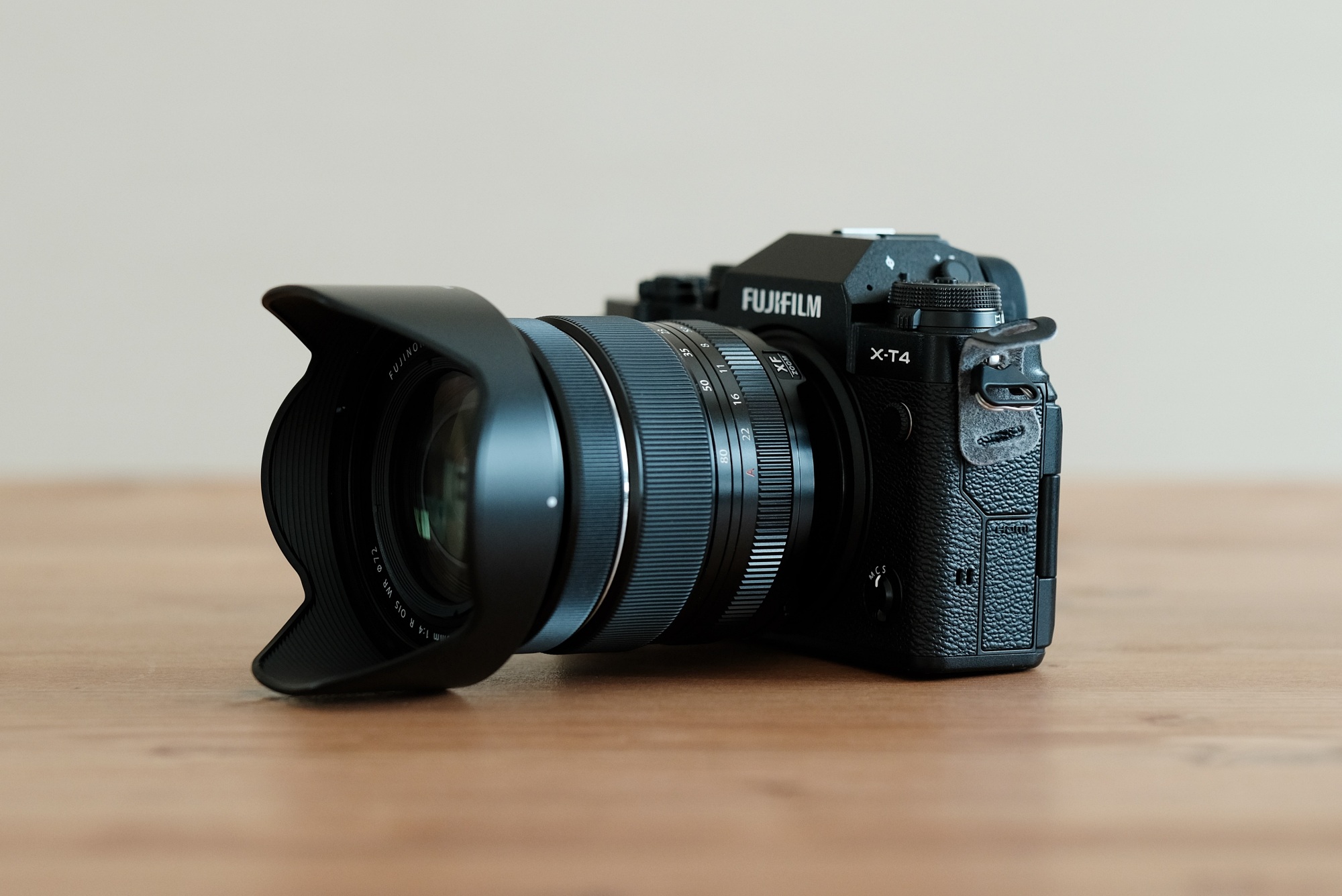 フジフィルム：標準ズームレンズ XF16-80mm F4 R OIS WR 【公式通販】