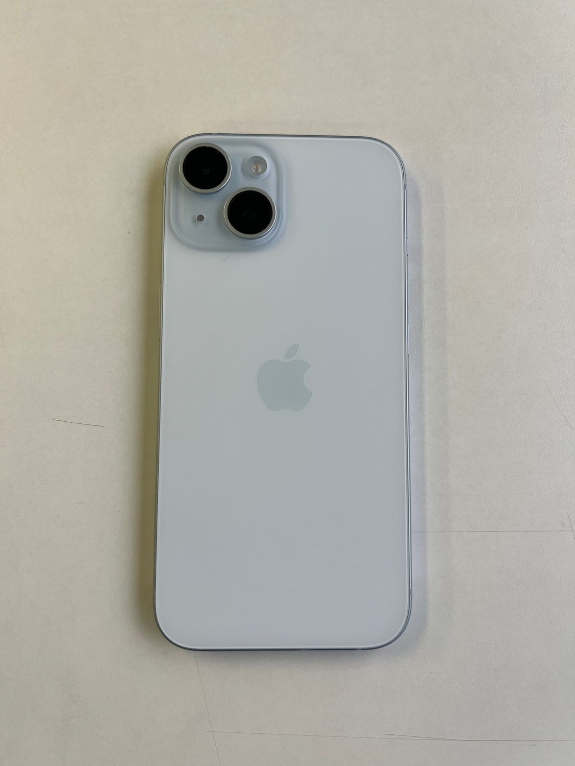 ムスビー｜美品 iPhone 15 256GB ブルー バッテリー83% MTMR3J/A