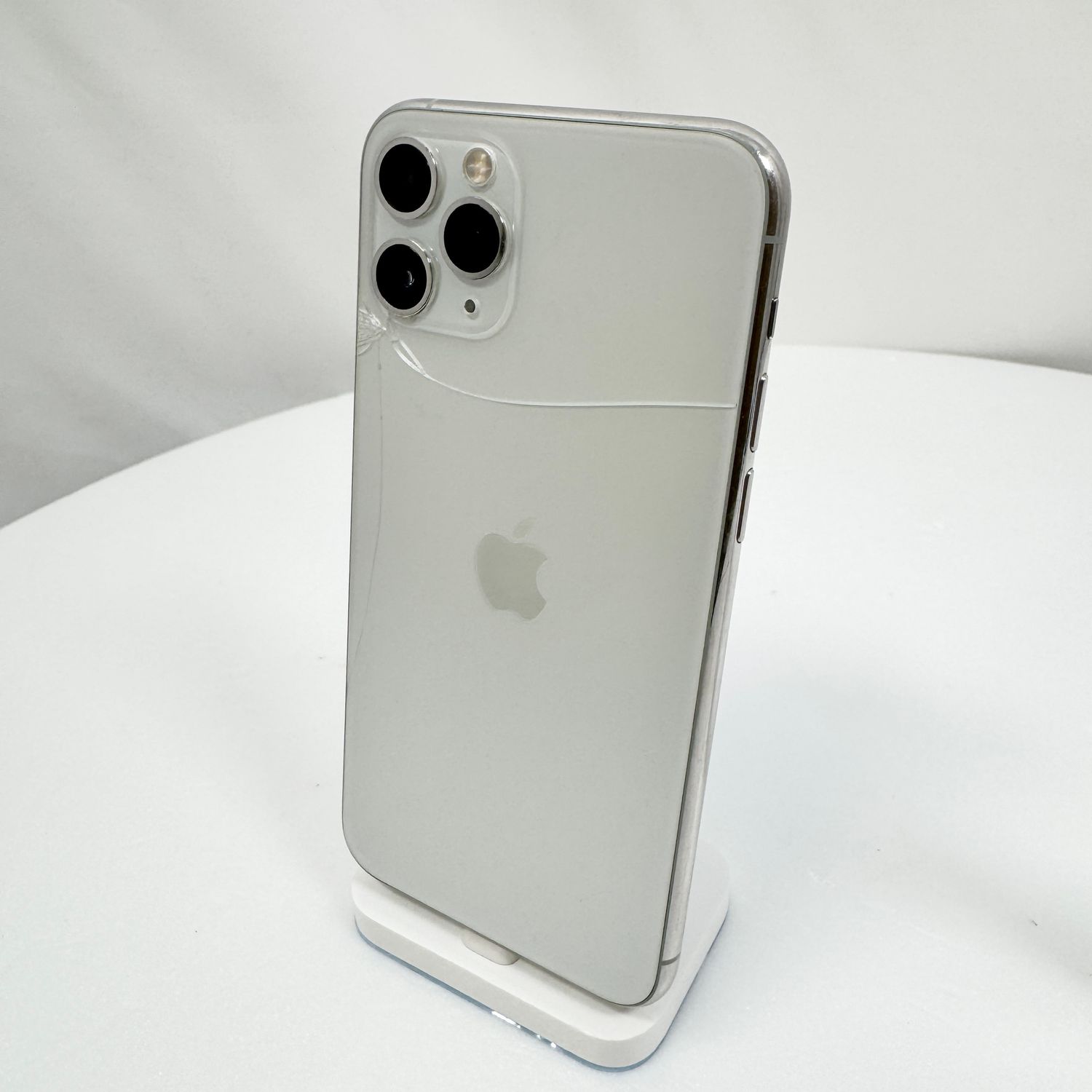 ムスビー｜iPhone 11 Pro 64GB シルバー SIMロック解除済み【iPhone11