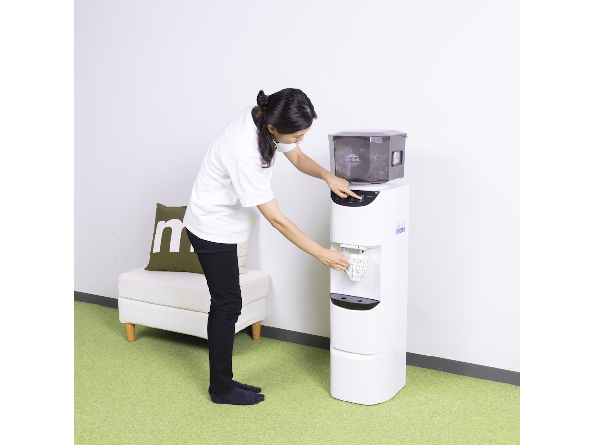 富士の湧水 ウォーターサーバー 床置きタイプを検証レビュー！天然水の