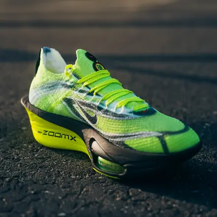 国内11月14日発売予定】 ナイキ アルファフライ 3 