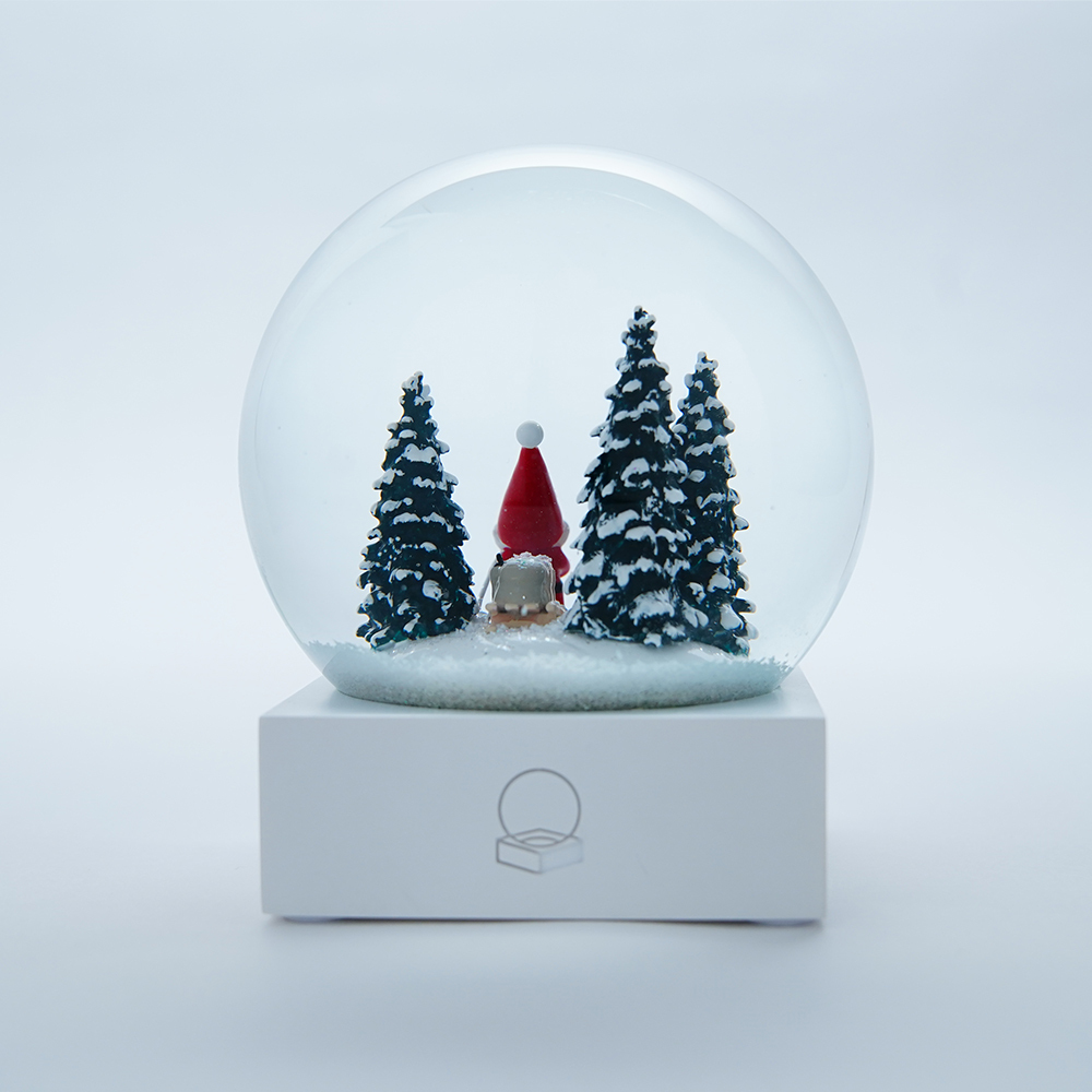 ノルディカニッセ スノードーム そりを引いたサンタ (ノルディカニッセ