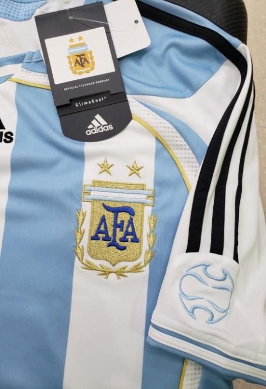 アルゼンチン代表（H）W杯 2006 メッシ＃19 + パッチ付き！