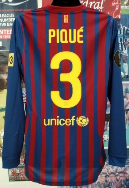 バルセロナ（H）11/12選手用、長袖、国王杯ピケ＃3パッチ3個