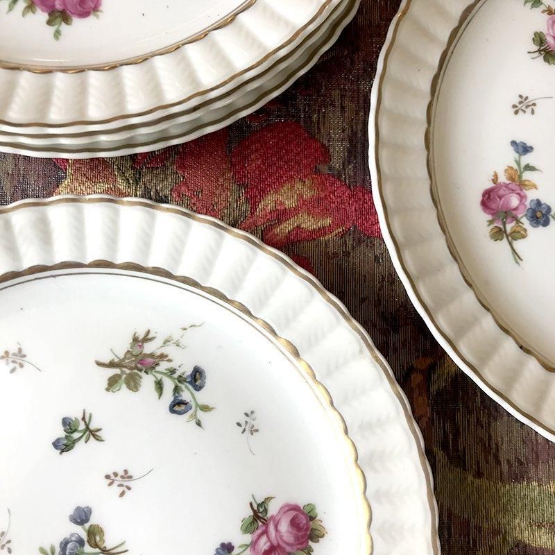 フランス製リモージュ デザート皿 小花と金彩の繊細さ