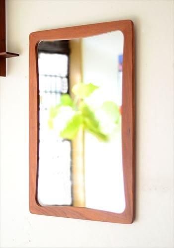 デンマーク製アンティークチークウォールミラー洗練された風格