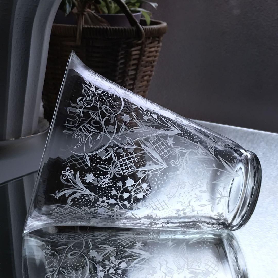 アンティークバカラ製色とりどり花鳥模様クリスタル花瓶