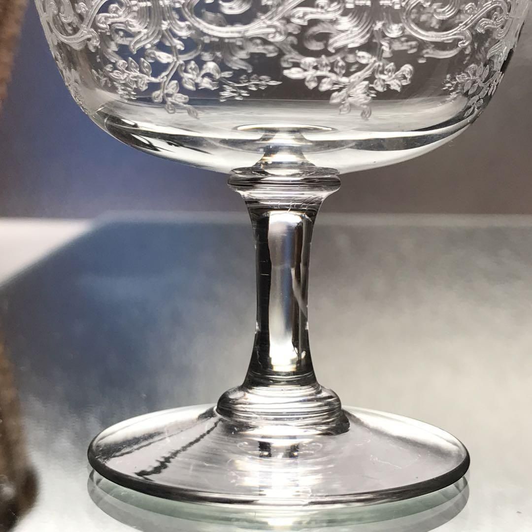 アンティークフランス製バカラ繊細なエッチングのシェリーグラスペア