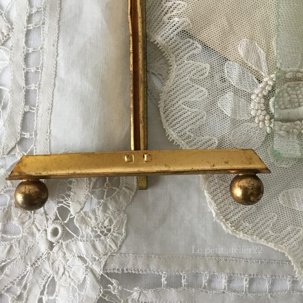 フランス アンティーク 真鍮 リボンのオルモル装飾 フォトスタンド