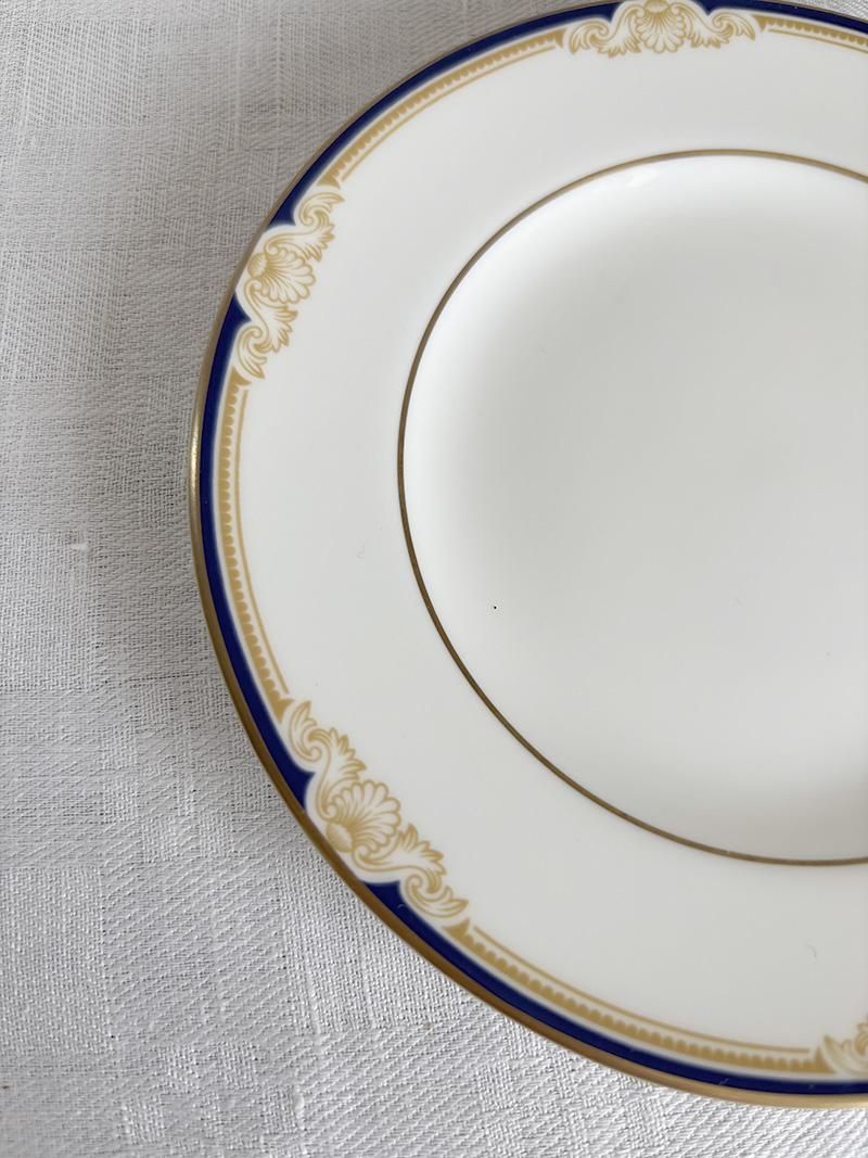 ウェッジウッドケーキ皿キャベンディッシュ黒壺の廃盤アンティーク