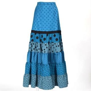 フラメンコのファルダはMariQuitaで。