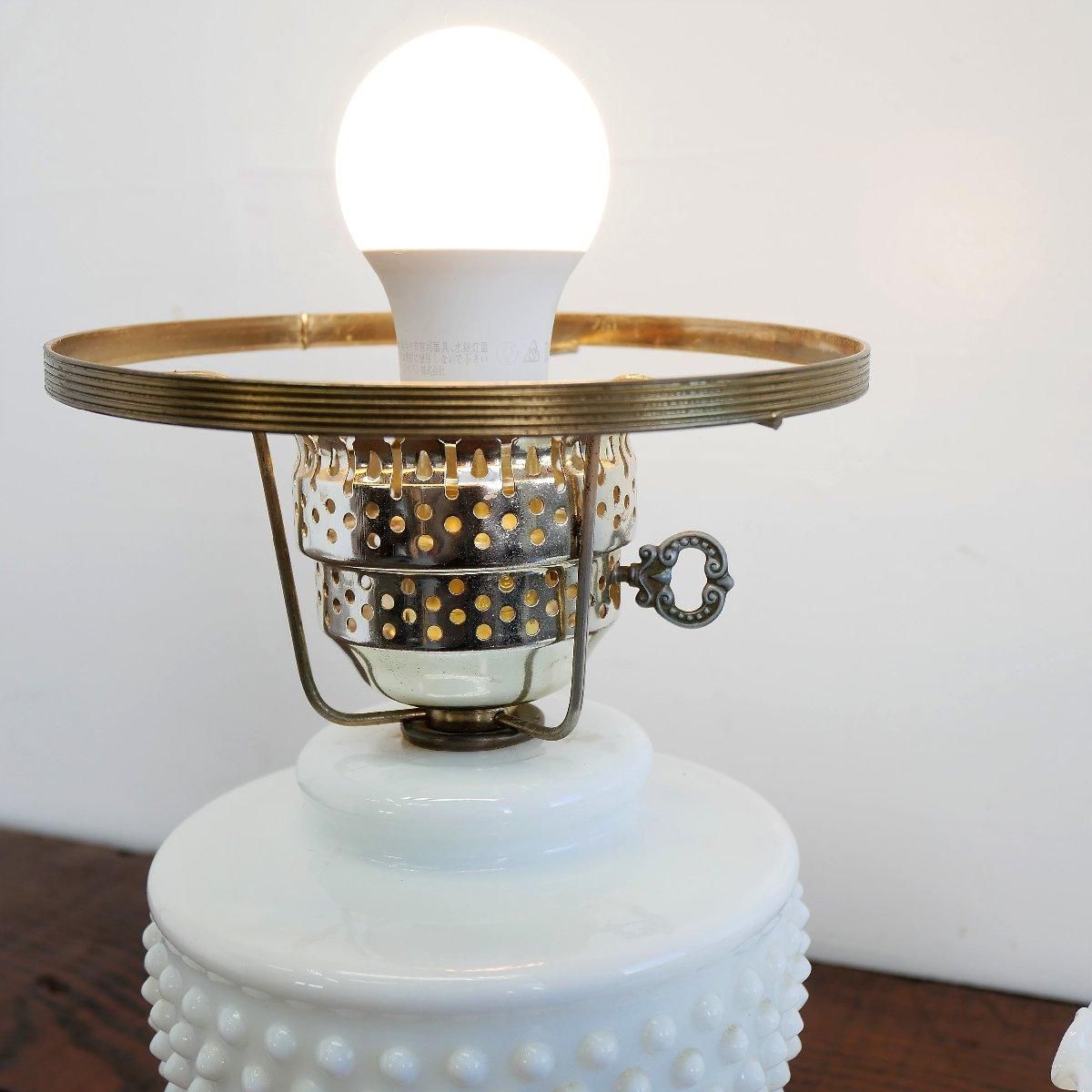 ホブネイル ミルクガラス テーブルランプ -通販-ローズボール