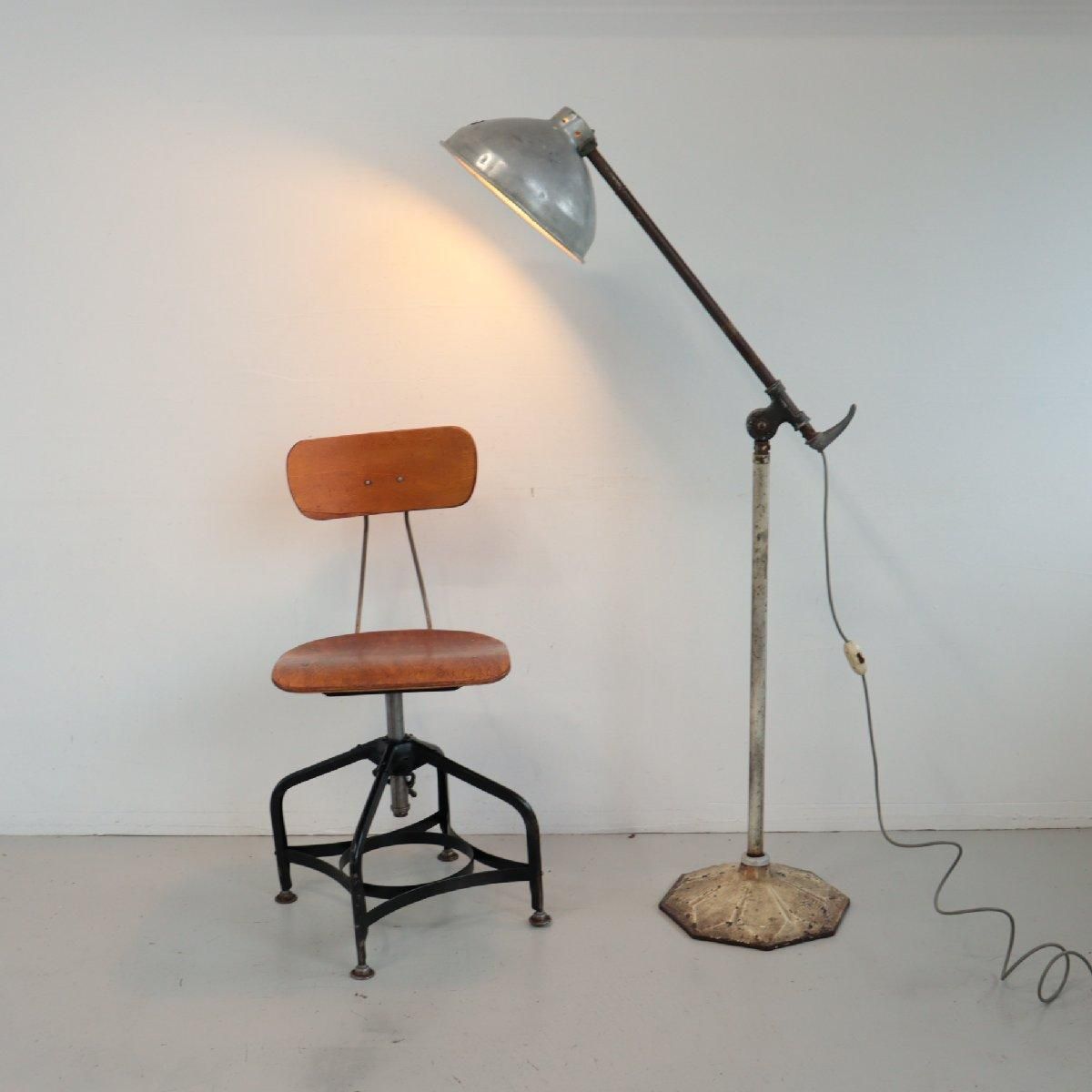 ヴィンテージ インダストリアル フロアランプ -通販-ローズボール